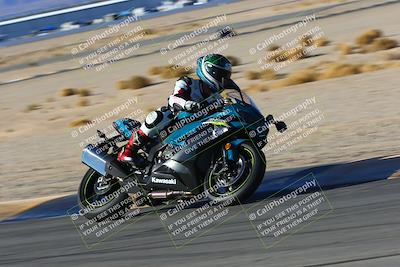 media/Jan-08-2022-SoCal Trackdays (Sat) [[1ec2777125]]/Turn 11 (215pm)/